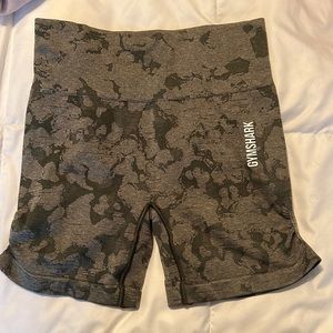 camo gymshark spandex size small